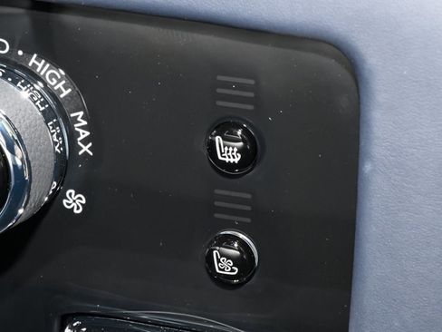 Used 2023 Rolls-Royce Ghost Black Badge w/ Black Badge Ghost Package image 28