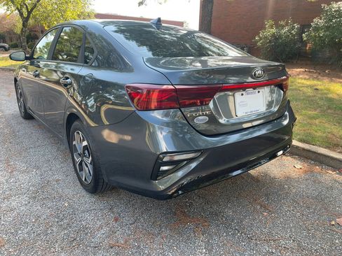 Used 2019 Kia Forte LXS FWD image 3