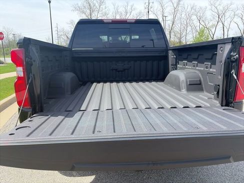 Used 2025 Chevrolet Silverado 1500 LT Trail Boss w/ LT Trail Boss Premium Package image 11