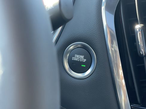 Used 2023 Chevrolet Traverse High Country w/ LPO, Floor Liner Package image 17