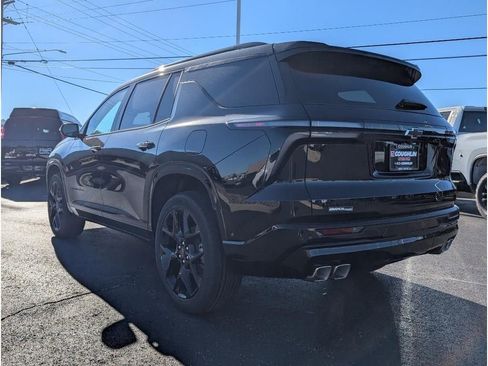 New 2026 Chevrolet Traverse RS w/ LPO, Floor Liner Package image 5