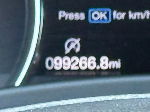Used 2019 Ford Expedition Limited w/ Equipment Group 303A AWD/4WD image 39