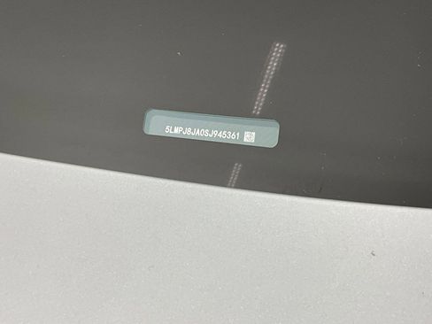 Used 2025 Lincoln Nautilus Premier w/ Jet Appearance Package image 28