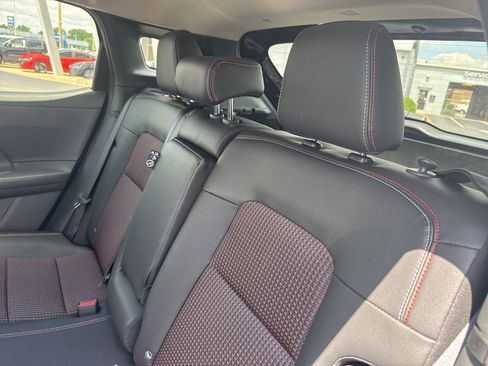 New 2026 Nissan Kicks SR w/ SR Premium Package FWD image 15