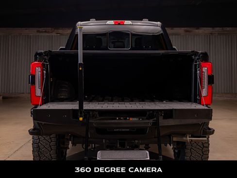 Used 2024 Ford F250 Limited image 9