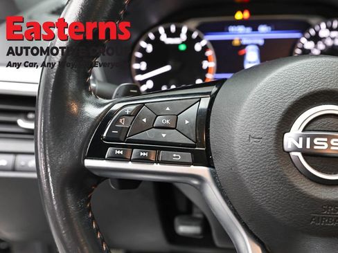 Used 2024 Nissan Altima 2.5 SR FWD image 15