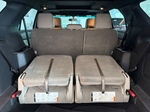 Used 2015 Ford Explorer XLT w/ Equipment Group 202B AWD/4WD image 21