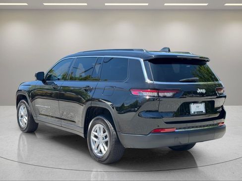 Used 2025 Jeep Grand Cherokee L Laredo RWD image 3