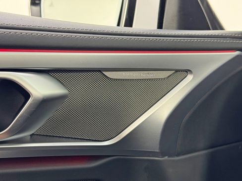 Used 2025 BMW 840i 840i w/ M Sport Professional Package image 19