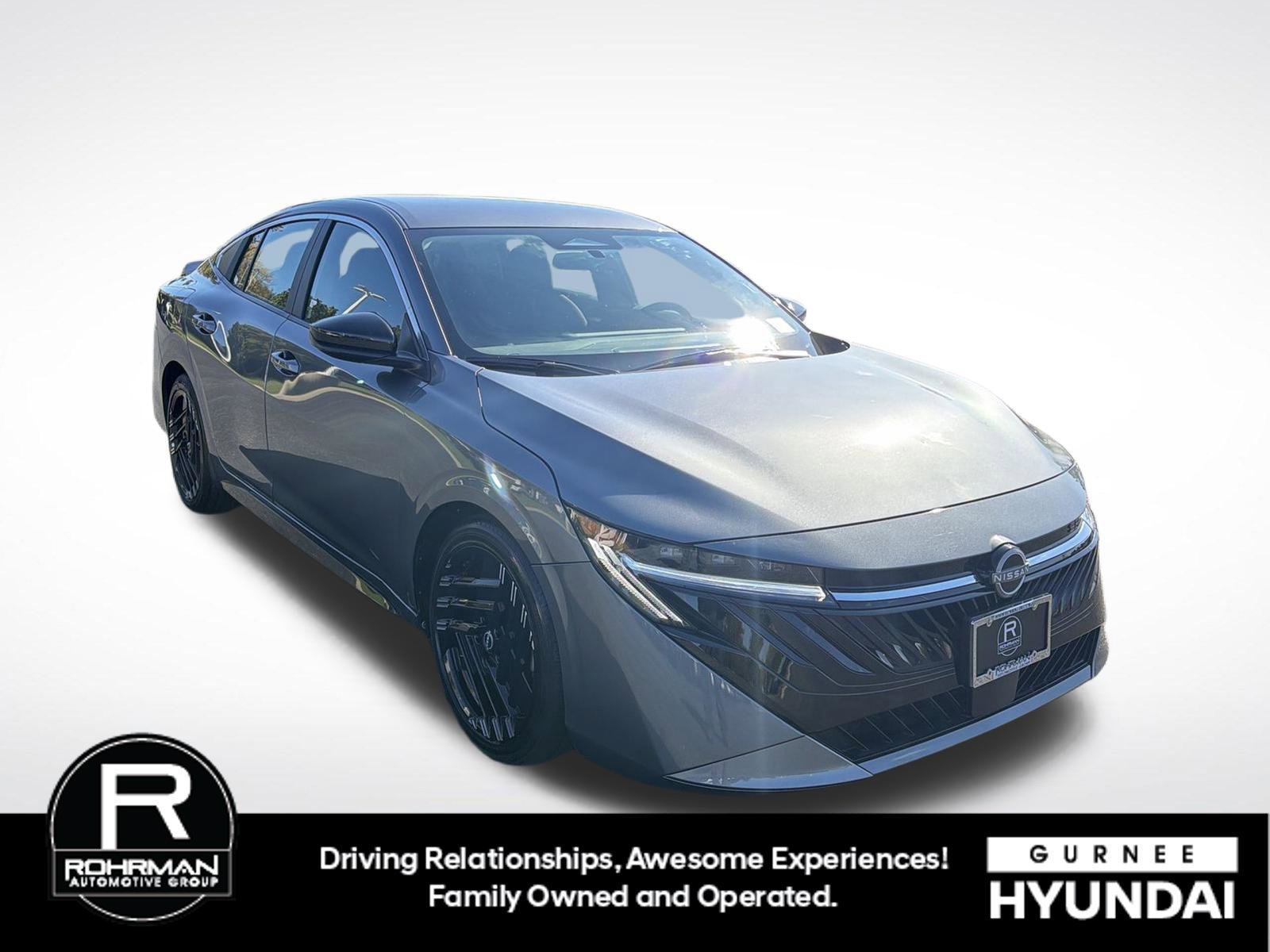 Used 2026 Nissan Sentra SR w/ Floor Mat Package FWD image 2