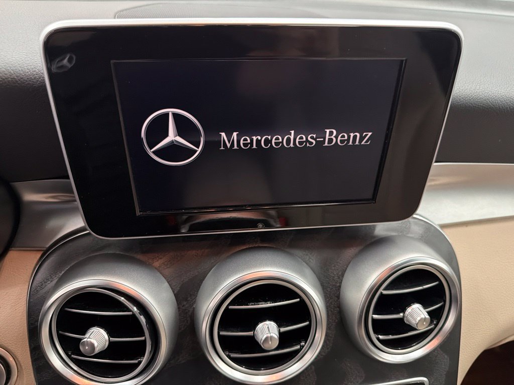 Used 2018 Mercedes-Benz GLC 300 4MATIC image 17