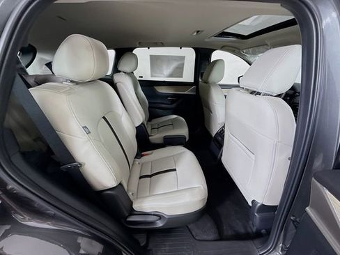 New 2025 MAZDA CX-90 Plug-In Hybrid w/ Preferred image 28