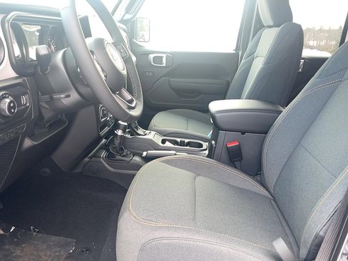 New 2026 Jeep Gladiator Sport image 11