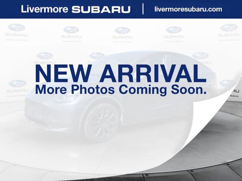 Used 2024 Tesla Model Y Long Range AWD/4WD image 1