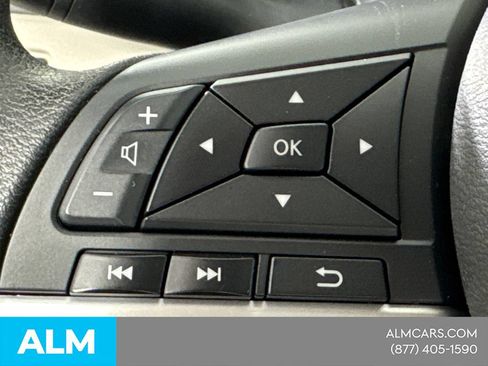 Used 2025 Nissan Altima 2.5 SV FWD image 27
