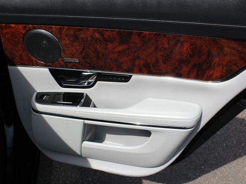Used 2013 Jaguar XJ AWD image 24