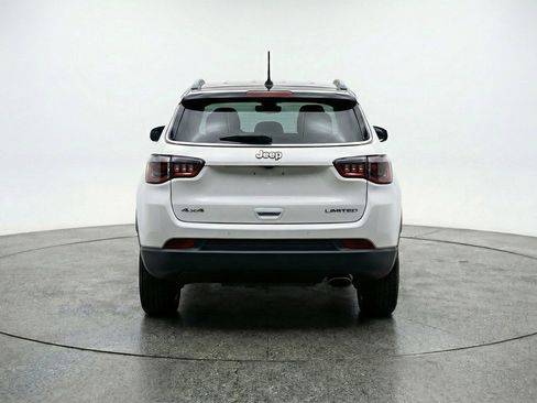 Used 2025 Jeep Compass Limited AWD/4WD image 7