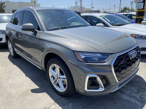Used 2023 Audi Q5 e Premium w/ Convenience Package AWD/4WD image 6