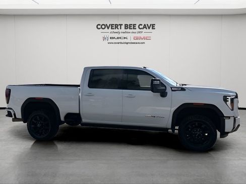 Used 2024 GMC Sierra 2500 AT4 w/ AT4 Premium Plus Package image 11
