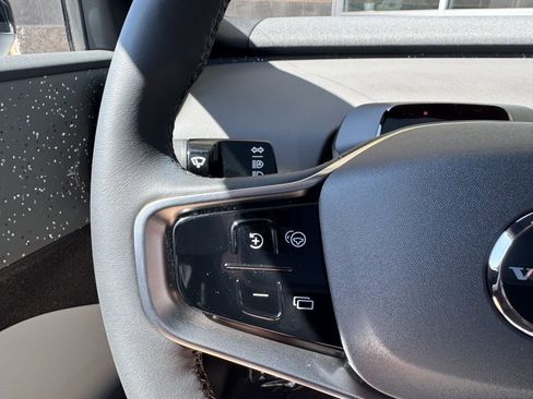 Used 2025 Volvo EX30 Ultra image 25