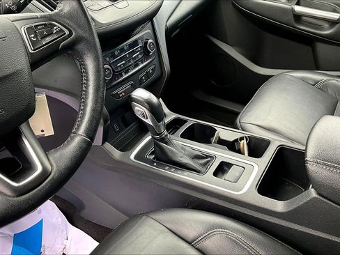 Used 2018 Ford Escape SEL w/ Ford Safe & Smart Package AWD/4WD image 18