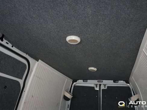 Used 2014 Mercedes-Benz Sprinter 2500 image 18