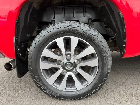 Used 2015 Toyota Tundra Limited w/ Limited Premium Package AWD/4WD image 9