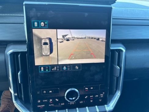 Certified 2024 GMC Acadia Elevation AWD/4WD image 27