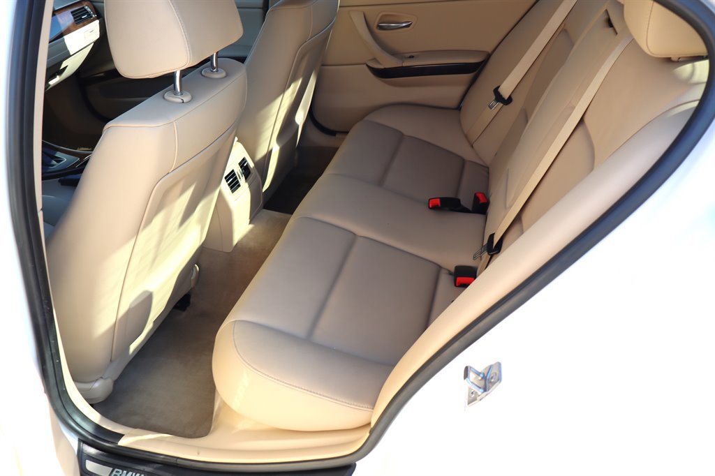 Used 2011 BMW 335d Sedan RWD image 18