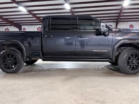 Used 2024 GMC Sierra 2500 AT4 w/ AT4 Premium Plus Package AWD/4WD image 2