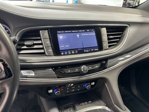 Used 2023 Buick Enclave Essence w/ Experience Buick Package AWD/4WD image 18