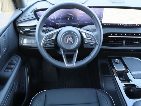 Used 2025 Buick Enclave Preferred w/ Power Package image 23