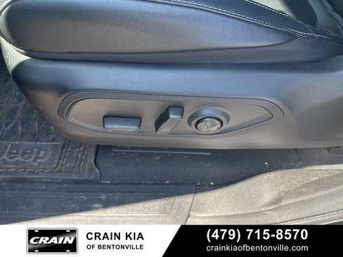 Used 2023 Jeep Grand Cherokee L Limited w/ Luxury Tech Group II AWD/4WD image 12