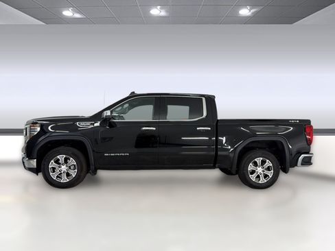 Used 2025 GMC Sierra 1500 SLT AWD/4WD image 2