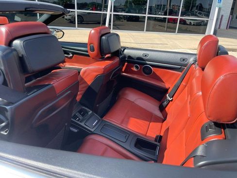Used 2013 BMW M3 Convertible image 19