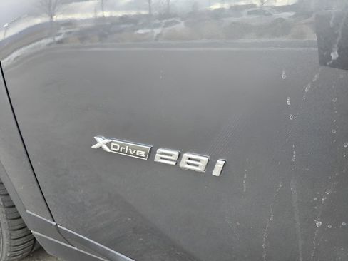 Used 2017 BMW X1 xDrive28i image 10