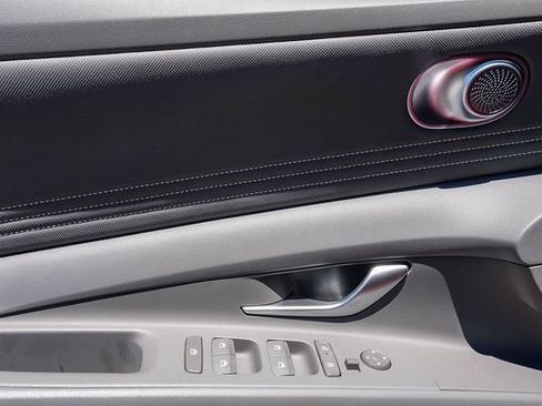 Certified 2025 Hyundai Elantra Sport FWD image 24