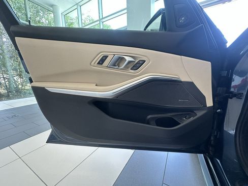 Used 2025 BMW 330i Sedan w/ M Sport Package RWD image 87