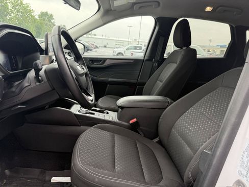 Used 2024 Ford Escape Active AWD/4WD image 9