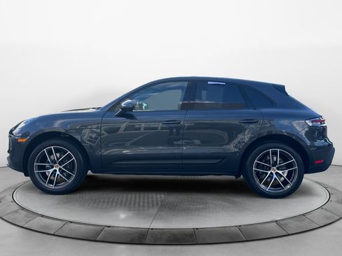 Used 2022 Porsche Macan AWD/4WD image 4