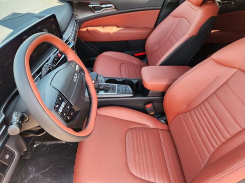 New 2026 Kia Sportage SX FWD image 11