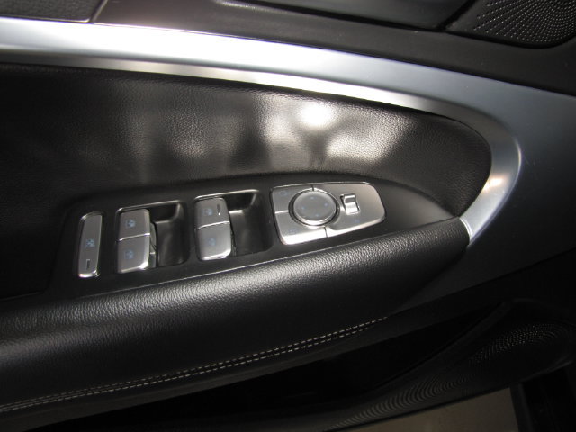 Used 2023 Genesis G70 2.0T RWD image 34