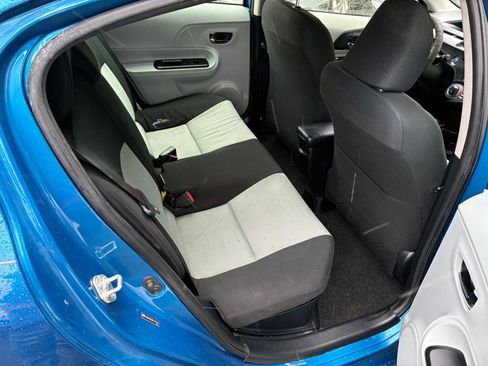 Used 2014 Toyota Prius C image 15