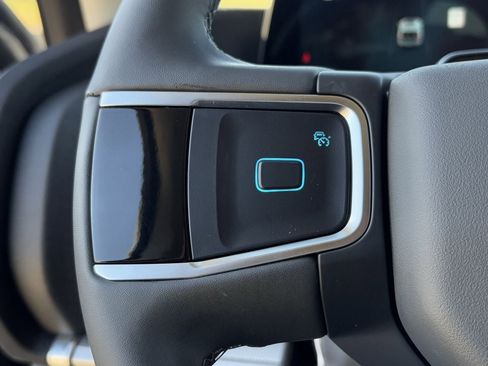 New 2025 Ford Expedition Active image 30