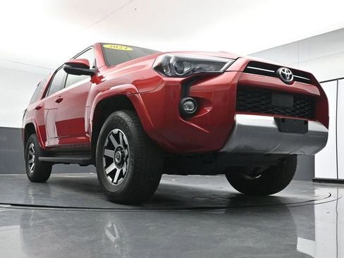 Used 2024 Toyota 4Runner TRD Off-Road Premium AWD/4WD image 28