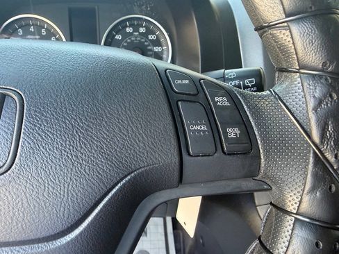 Used 2011 Honda CR-V LX image 21