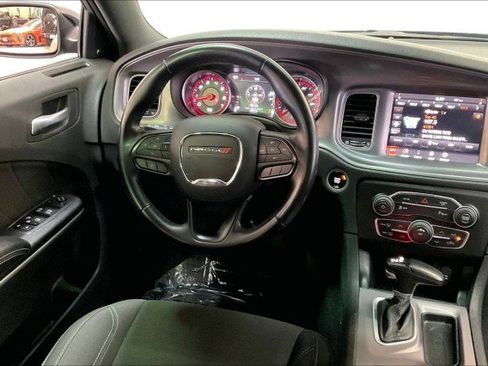 Used 2023 Dodge Charger SXT image 5