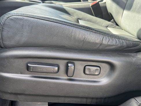 Used 2021 Honda Pilot Touring image 14