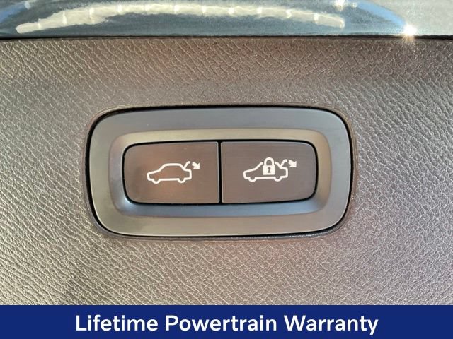 Certified 2024 Volvo XC90 T8 Core w/ Protection Package Premier AWD/4WD image 19