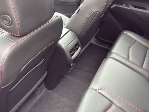 Used 2022 Chevrolet Equinox RS w/ RS Leather Package image 31